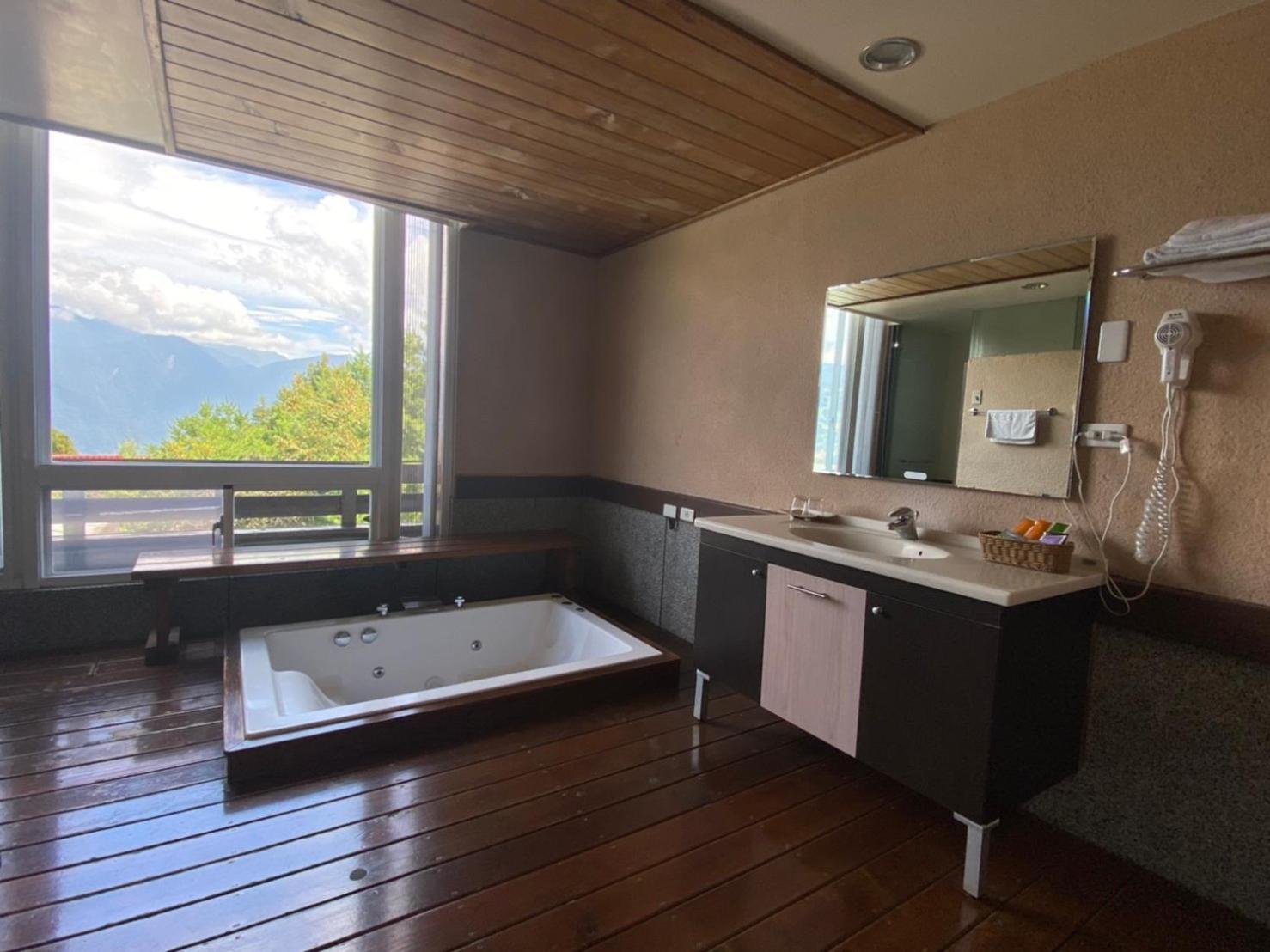 Ailiga Travel Villa Renai Habitación foto